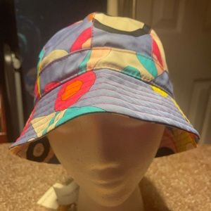 Emilio pucci never worn WITH TAGS multicolor bucket hat.